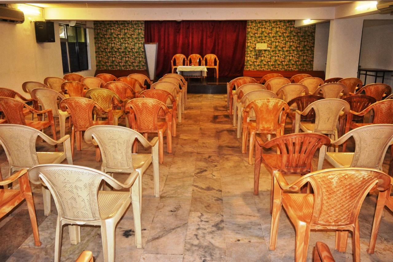 Hotel Surya Мангалор Екстериор снимка